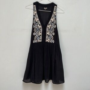 Ecote sleeveless dress